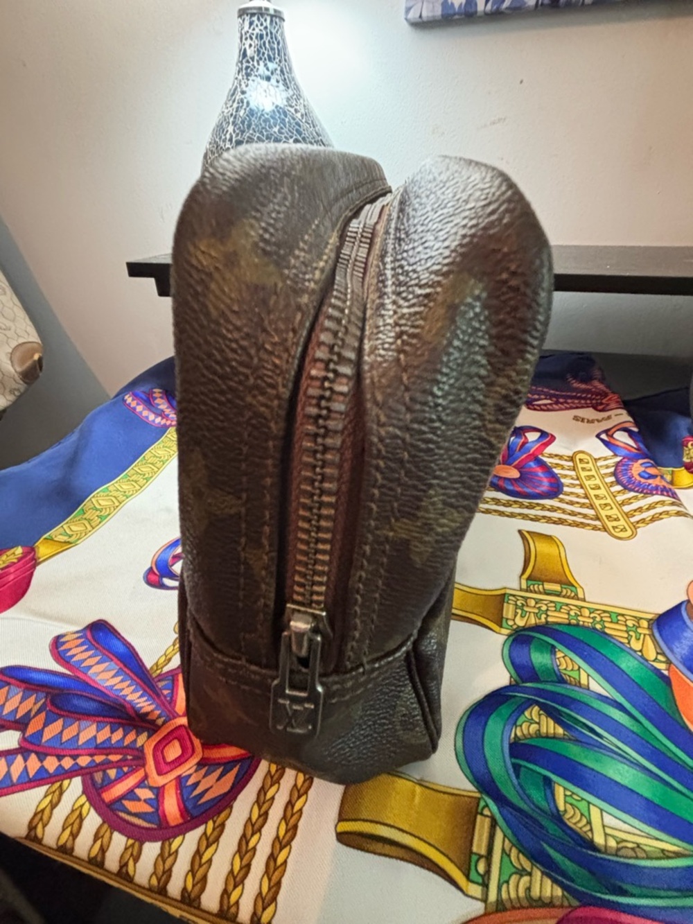 Authentic Louis Vuitton Vintage Trousse Toilette 28 - Excellent Condition - Picture 2 of 14